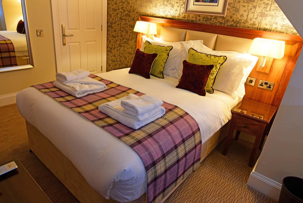 The Townhouse Aberfeldy - Rooms & Breakfast Ngoại thất bức ảnh