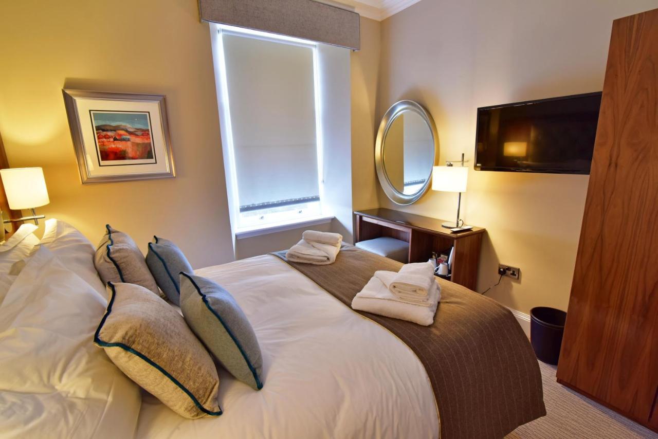 The Townhouse Aberfeldy - Rooms & Breakfast Ngoại thất bức ảnh